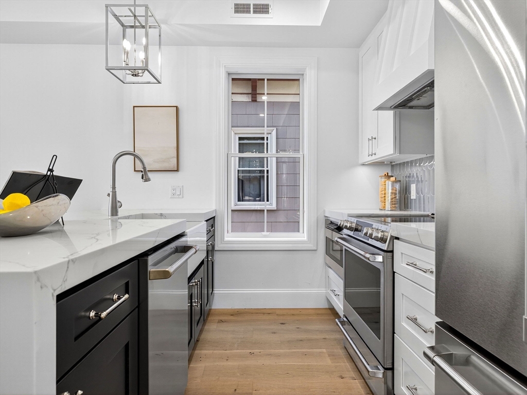 36 Springfield Street, Unit 2 Somerville, MA 02143 - Photo 6 of 24