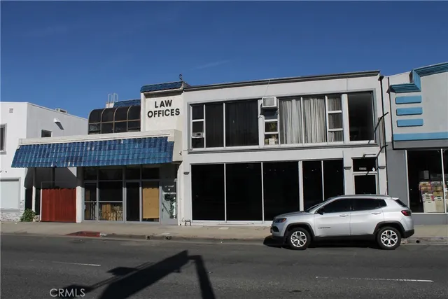 a car parked in front of a house