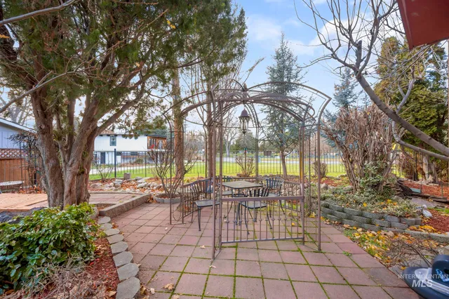 $300,000 | 3701 West Crescent Rim Drive, Unit 103, Boise, ID 83706