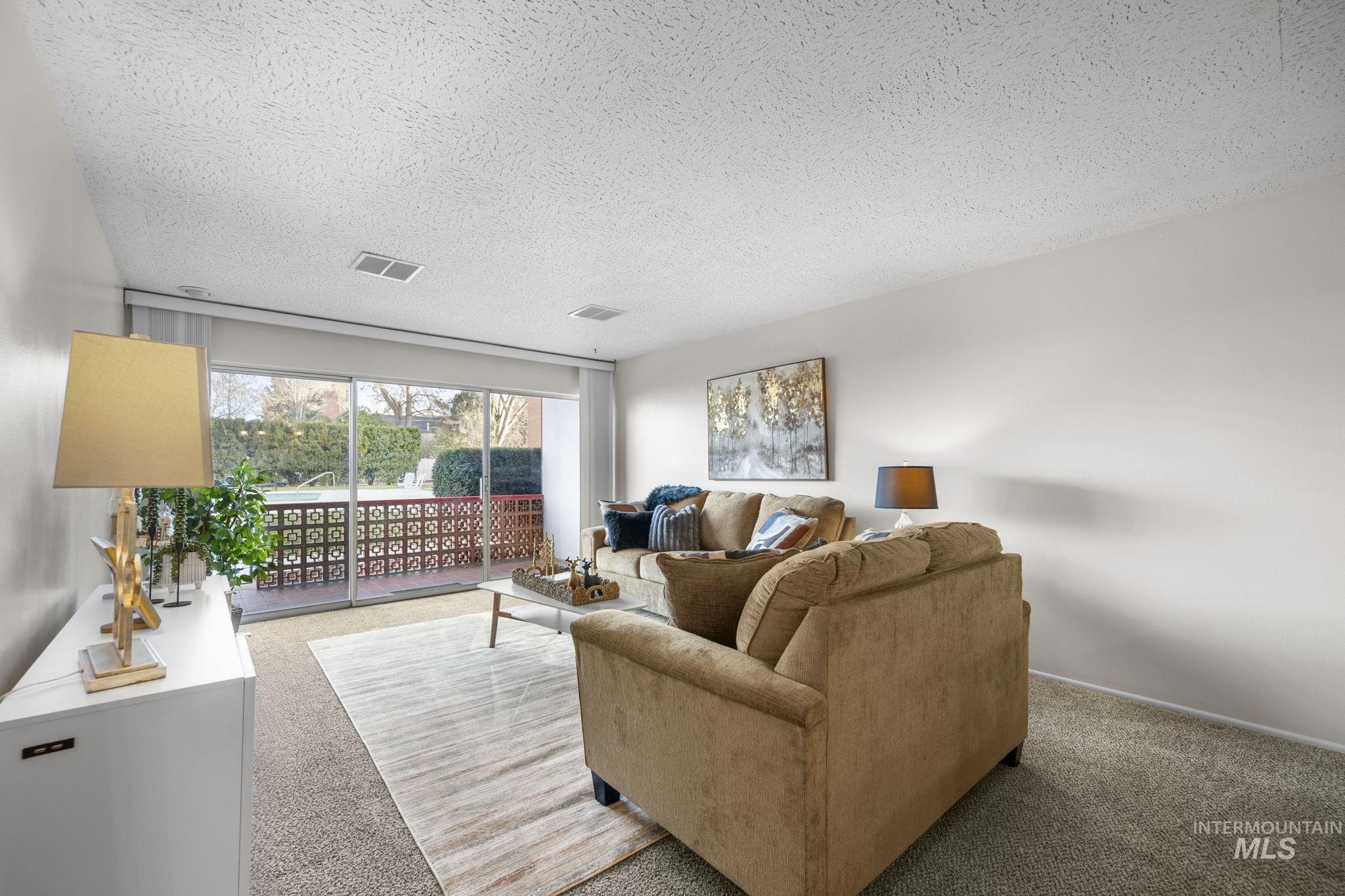 3701 West Crescent Rim Drive, Unit 103 Boise, ID 83706 - Photo 4 of 32