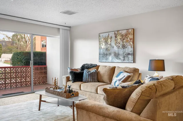 $300,000 | 3701 West Crescent Rim Drive, Unit 103, Boise, ID 83706