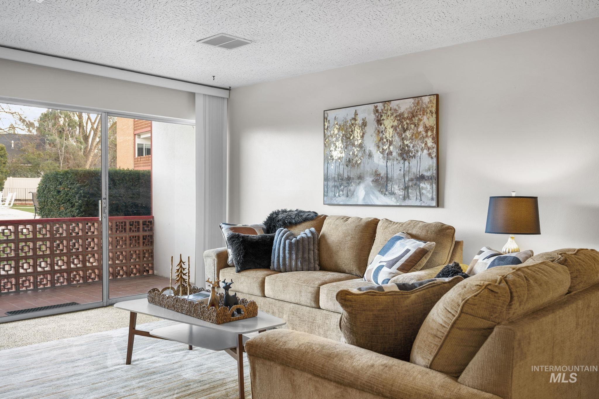 3701 West Crescent Rim Drive, Unit 103 Boise, ID 83706 - Photo 5 of 32