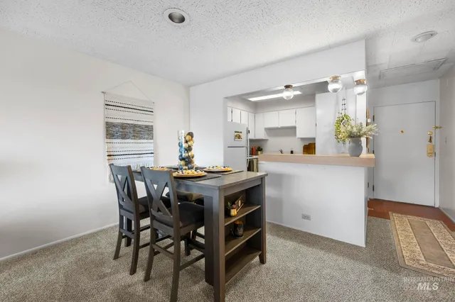 $300,000 | 3701 West Crescent Rim Drive, Unit 103, Boise, ID 83706