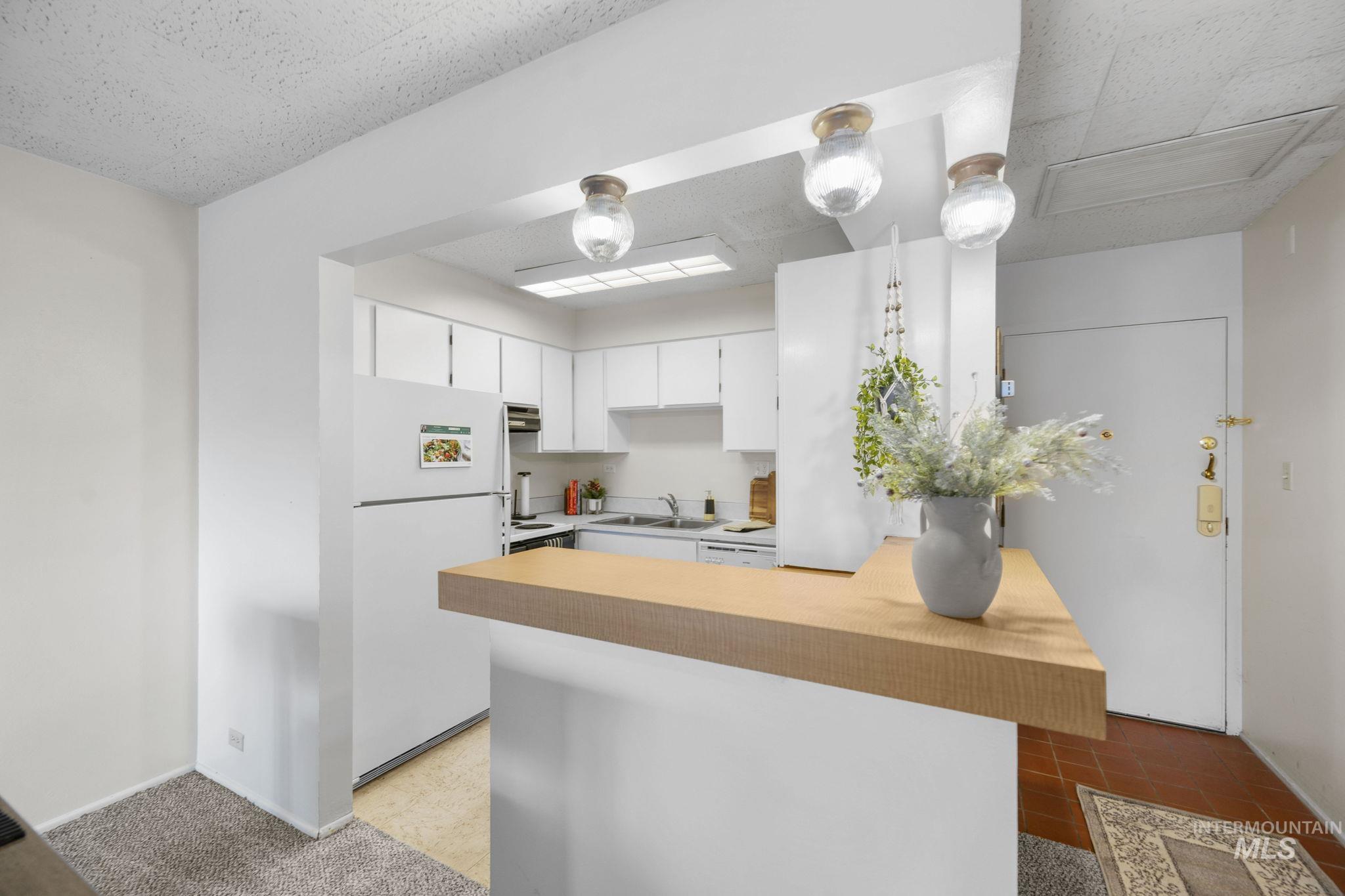 3701 West Crescent Rim Drive, Unit 103 Boise, ID 83706 - Photo 8 of 32