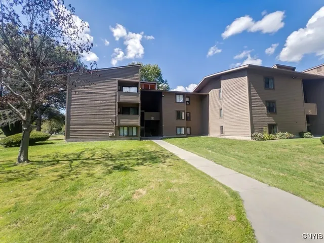 $1,500 | 44 Watertree Drive, Unit 44, De Witt, NY 13057