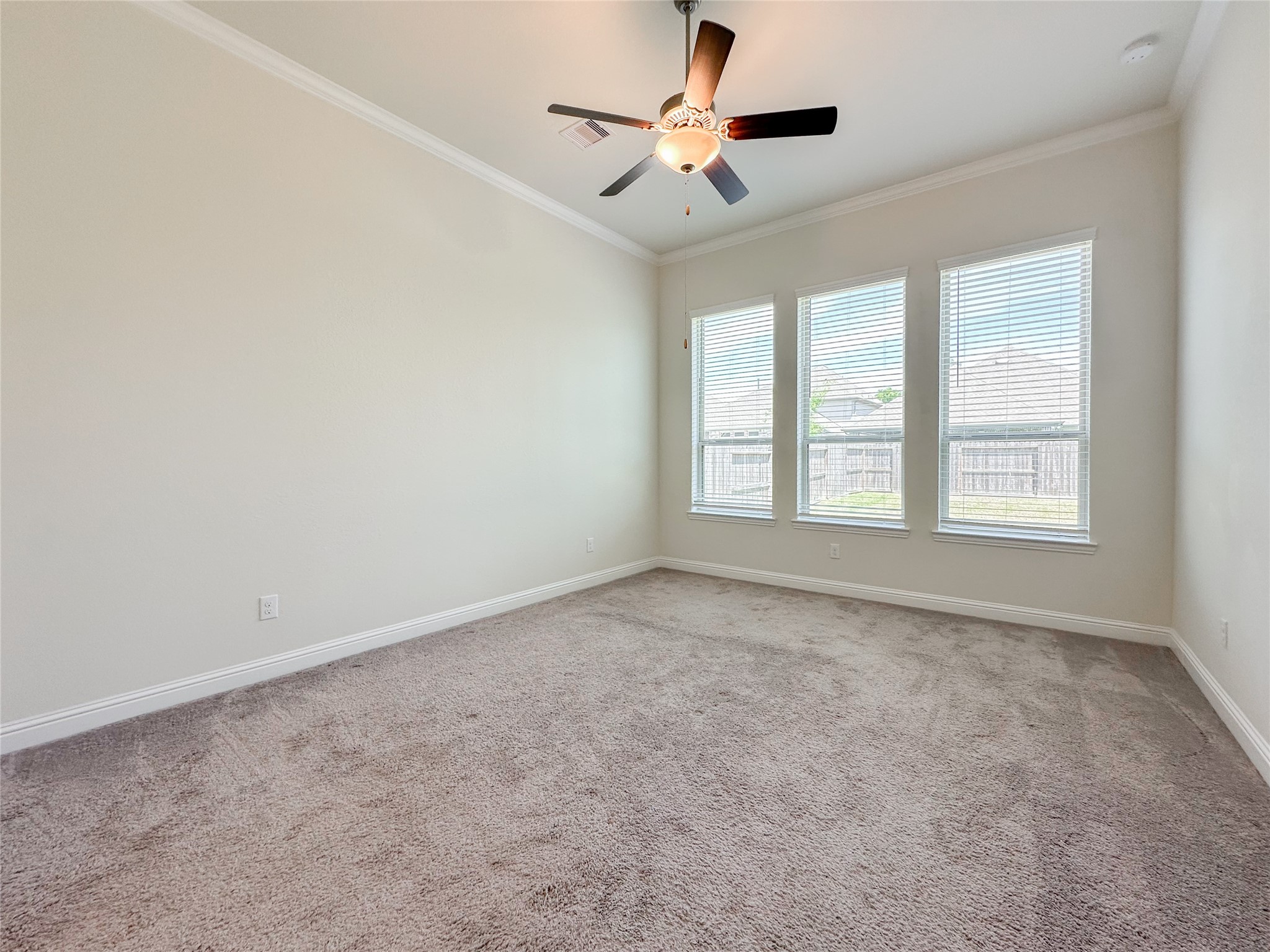 6710 Gallinas Way Spring, TX 77379 - Photo 11 of 31 Primary Bedroom