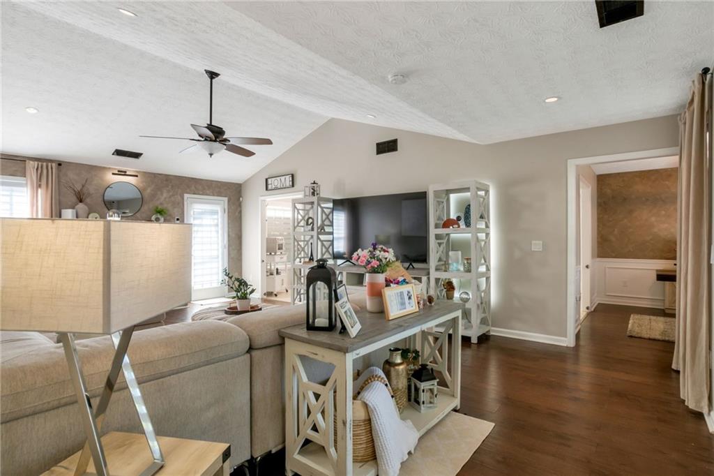 312 Rockingham Drive Loganville, GA 30052 - Photo 8 of 28