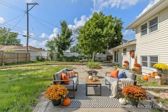 $224,900 | 2200 Rossiter Place, Lansing, MI 48911