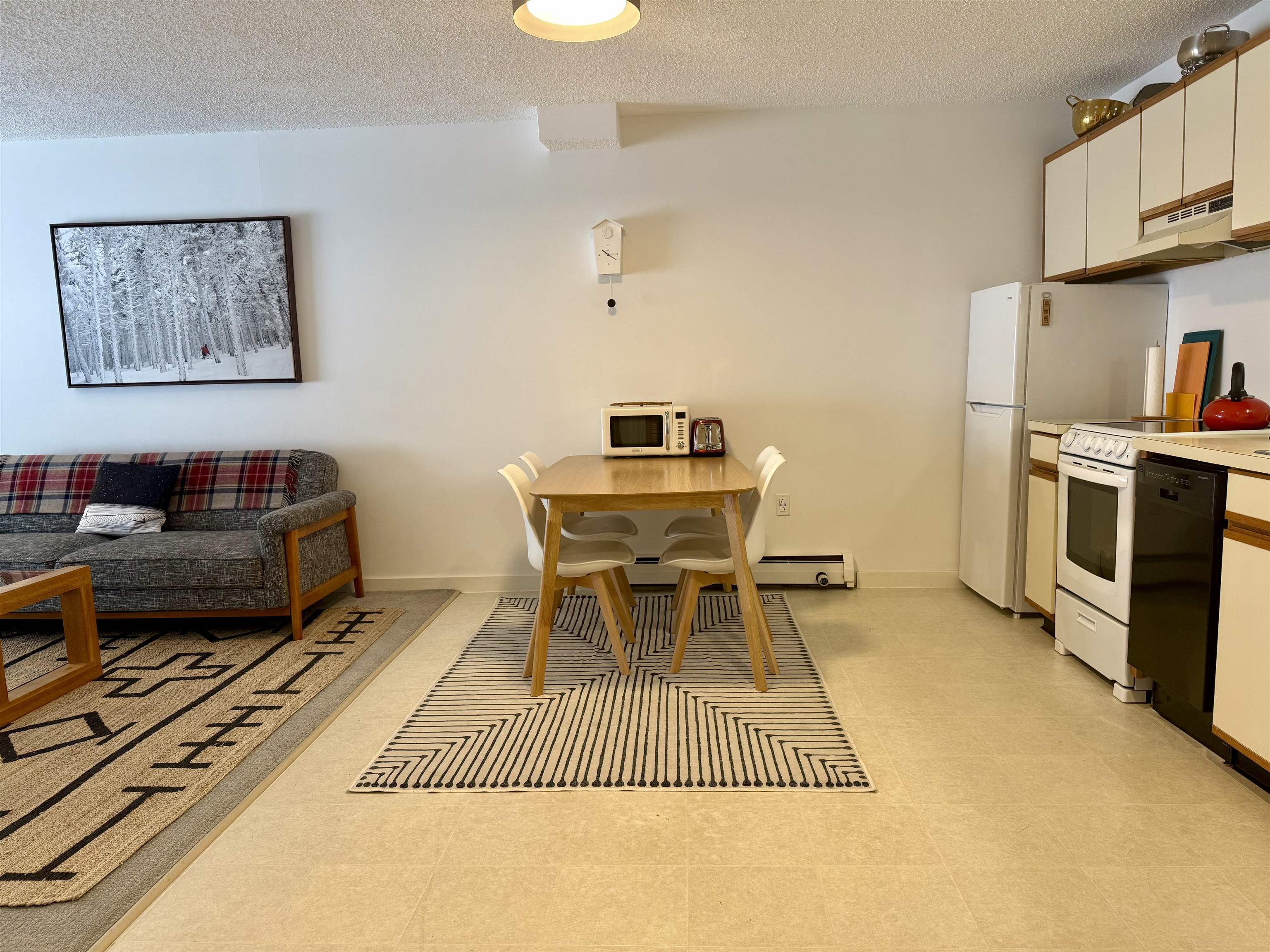 113 Magic Mountain Access Road, Unit 122 Londonderry, VT 05148 - Photo 8 of 31 Gallery Image 8