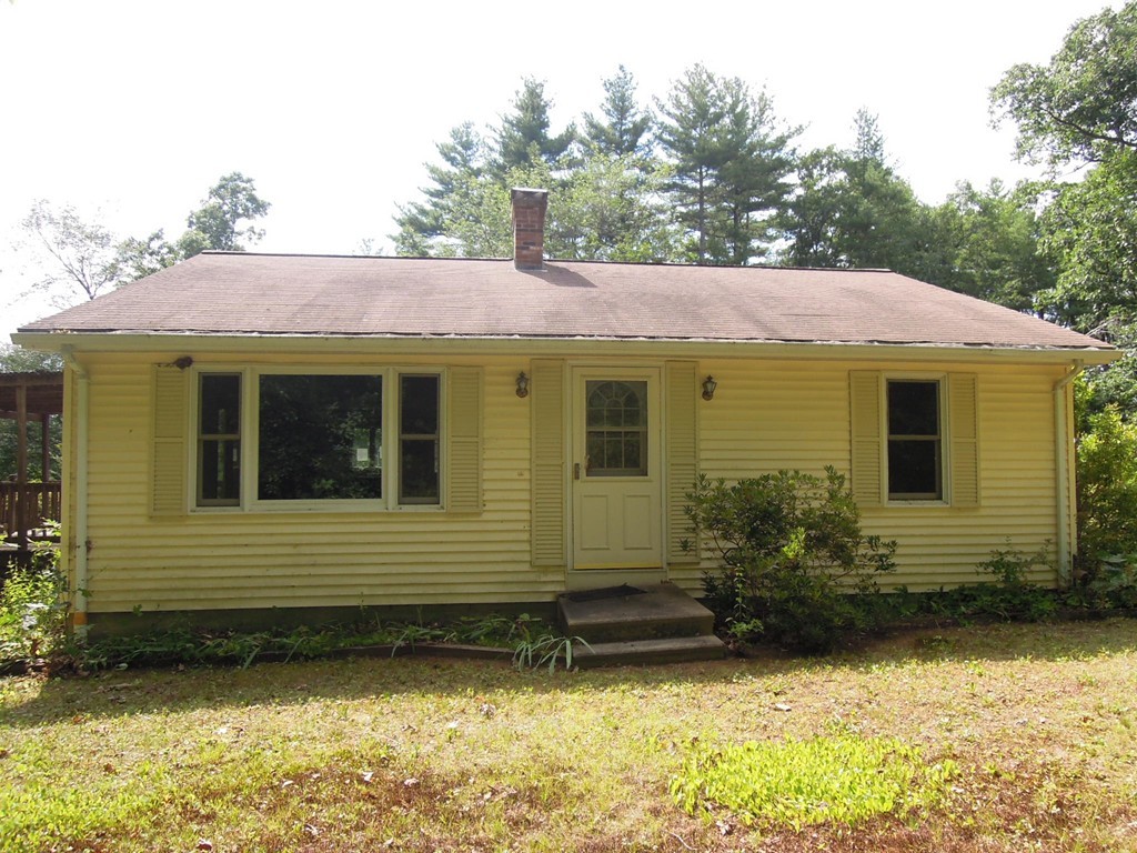 63 Madden Road West Brookfield, MA 01585 - Photo 1 of 18 Gallery Image 1