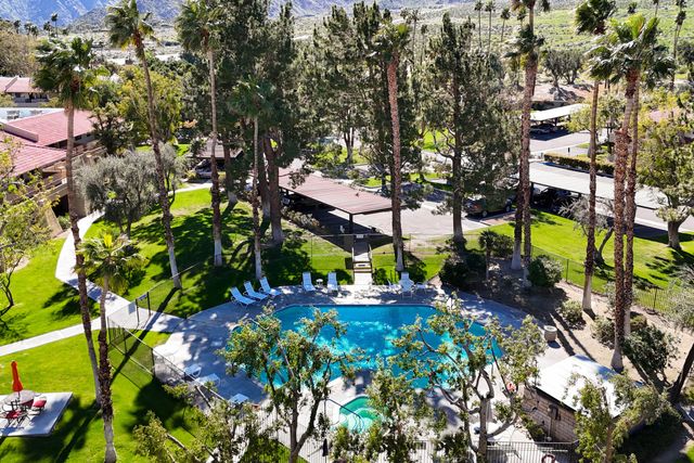 $1,950 | 675 Los Felices Circle West, Unit 205, Palm Springs, CA 92262