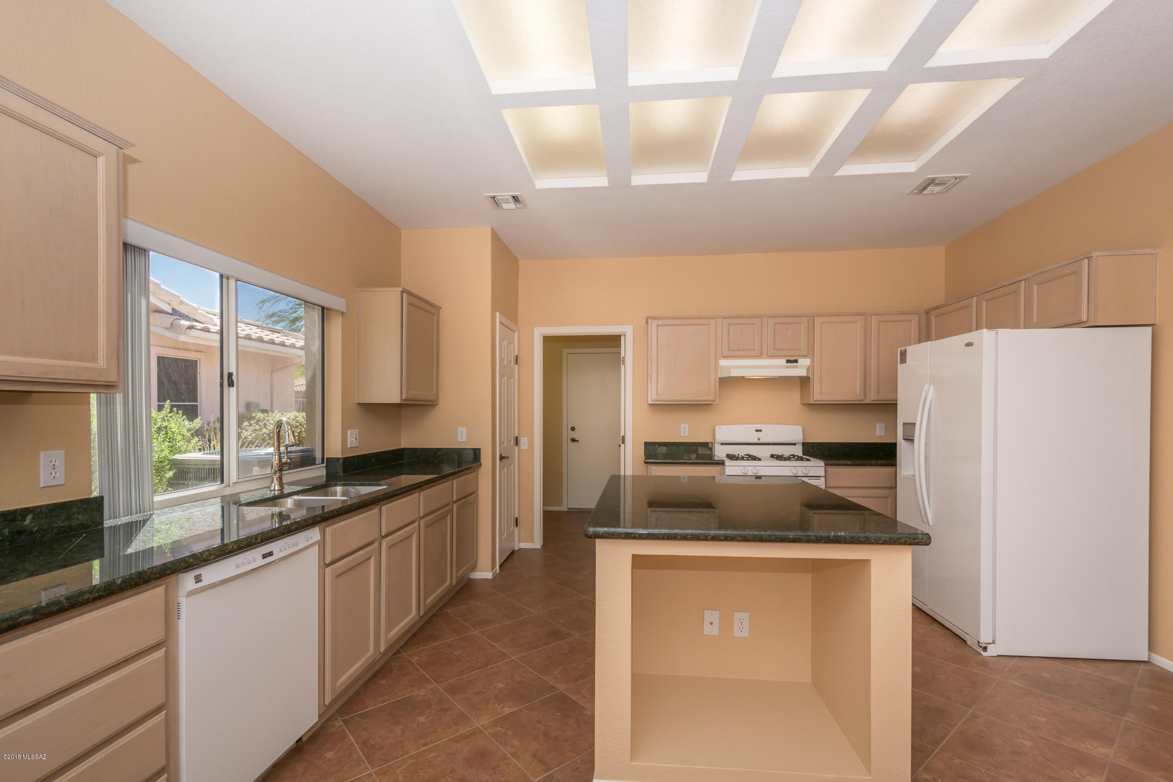 2325 East Coreopsis Way Tucson, AZ 85755 - Photo 11 of 34