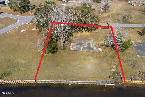 10081 East Shorecrest Road Biloxi, MS 39532 - Photo 1 of 5 301_1600x1067_mls_1600x1067