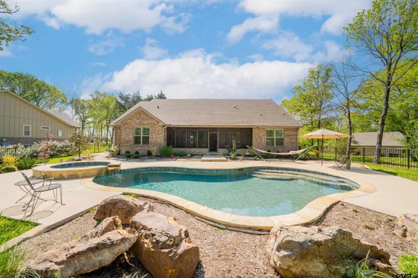 $899,000 | 555 Pr 5945 Yantis Tx 75497, Yantis, TX 75497