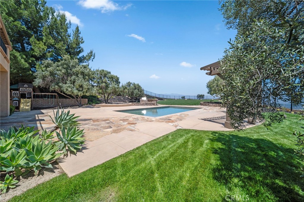 18301 Lakepointe Drive Riverside, CA 92503 - Photo 58 of 67