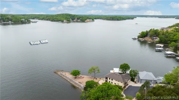 $1,500,000 | 6 County Road W-12T, Rocky Mount, MO 65072