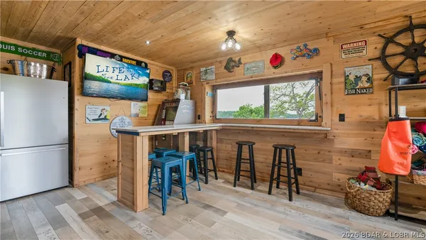 $1,500,000 | 6 County Road W-12T, Rocky Mount, MO 65072