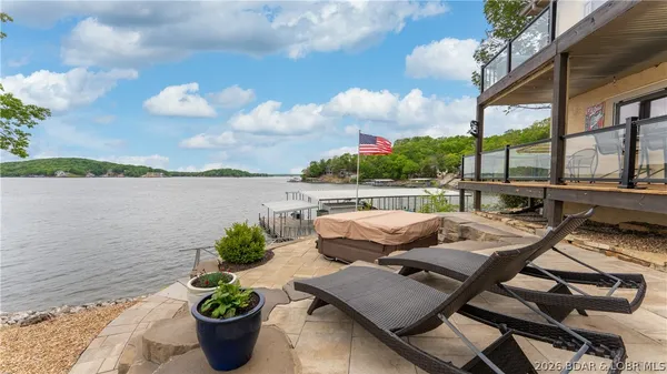 $1,500,000 | 6 County Road W-12T, Rocky Mount, MO 65072