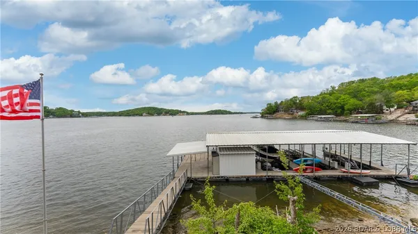$1,500,000 | 6 County Road W-12T, Rocky Mount, MO 65072