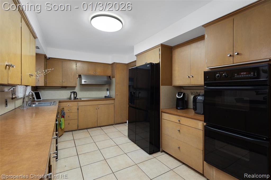 19385 Renfrew Road Detroit, MI 48221 - Photo 14 of 50