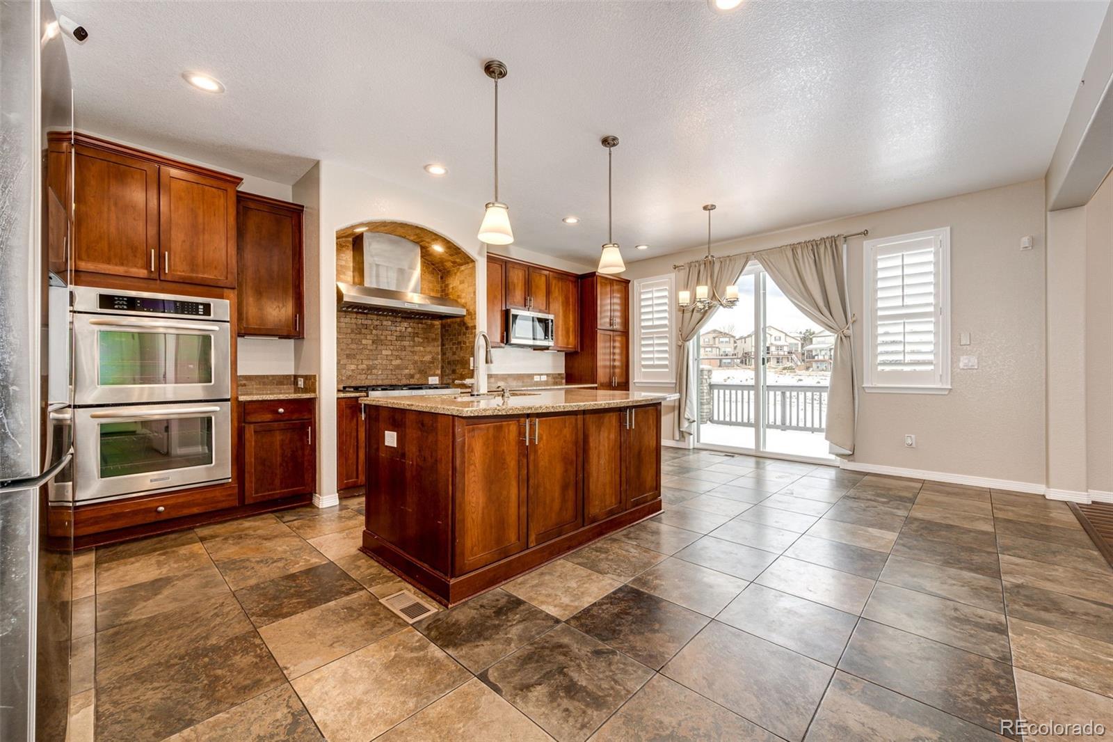 10914 Valleybrook Circle Highlands Ranch, CO 80130 - Photo 11 of 44