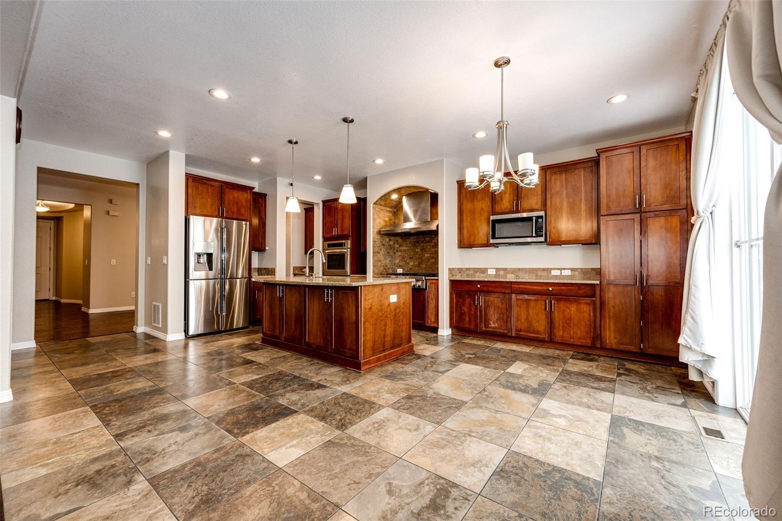 10914 Valleybrook Circle Highlands Ranch, CO 80130 - Photo 12 of 44