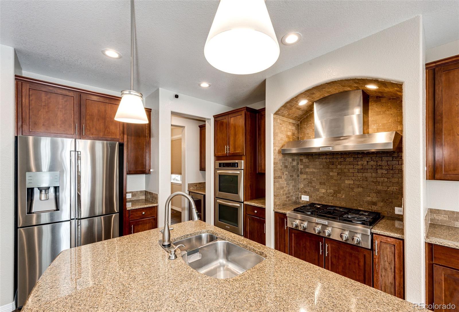 10914 Valleybrook Circle Highlands Ranch, CO 80130 - Photo 13 of 44