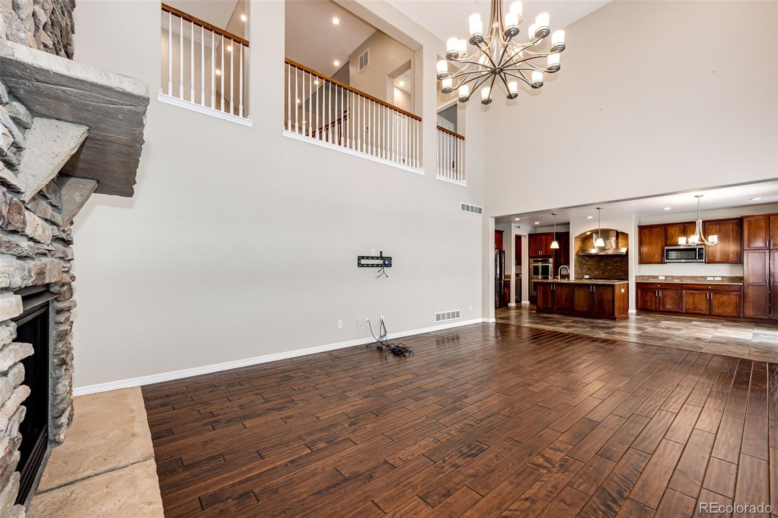 10914 Valleybrook Circle Highlands Ranch, CO 80130 - Photo 17 of 44