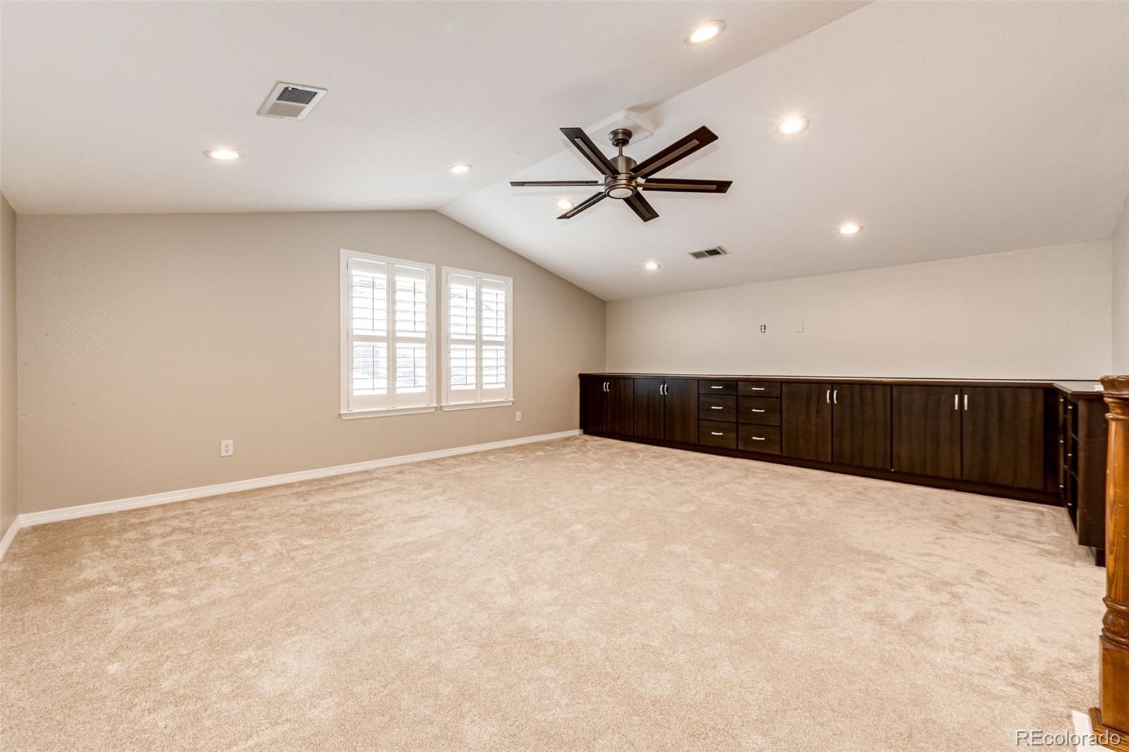 10914 Valleybrook Circle Highlands Ranch, CO 80130 - Photo 27 of 44