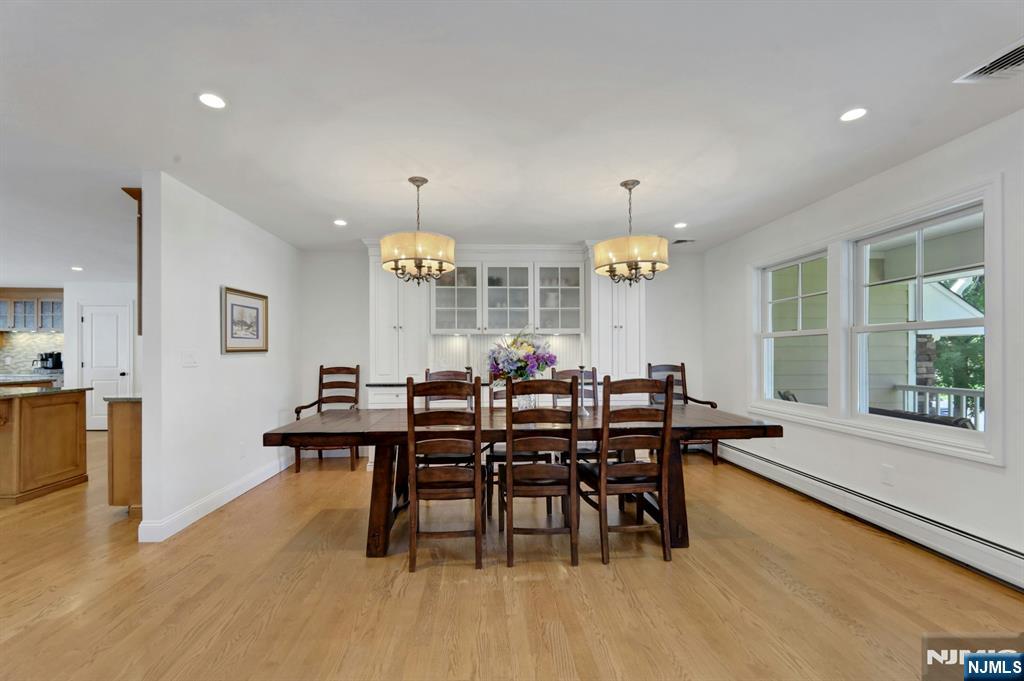 23 Hollybrook Road Paramus, NJ 07652 - Photo 11 of 50 Gallery Image 11