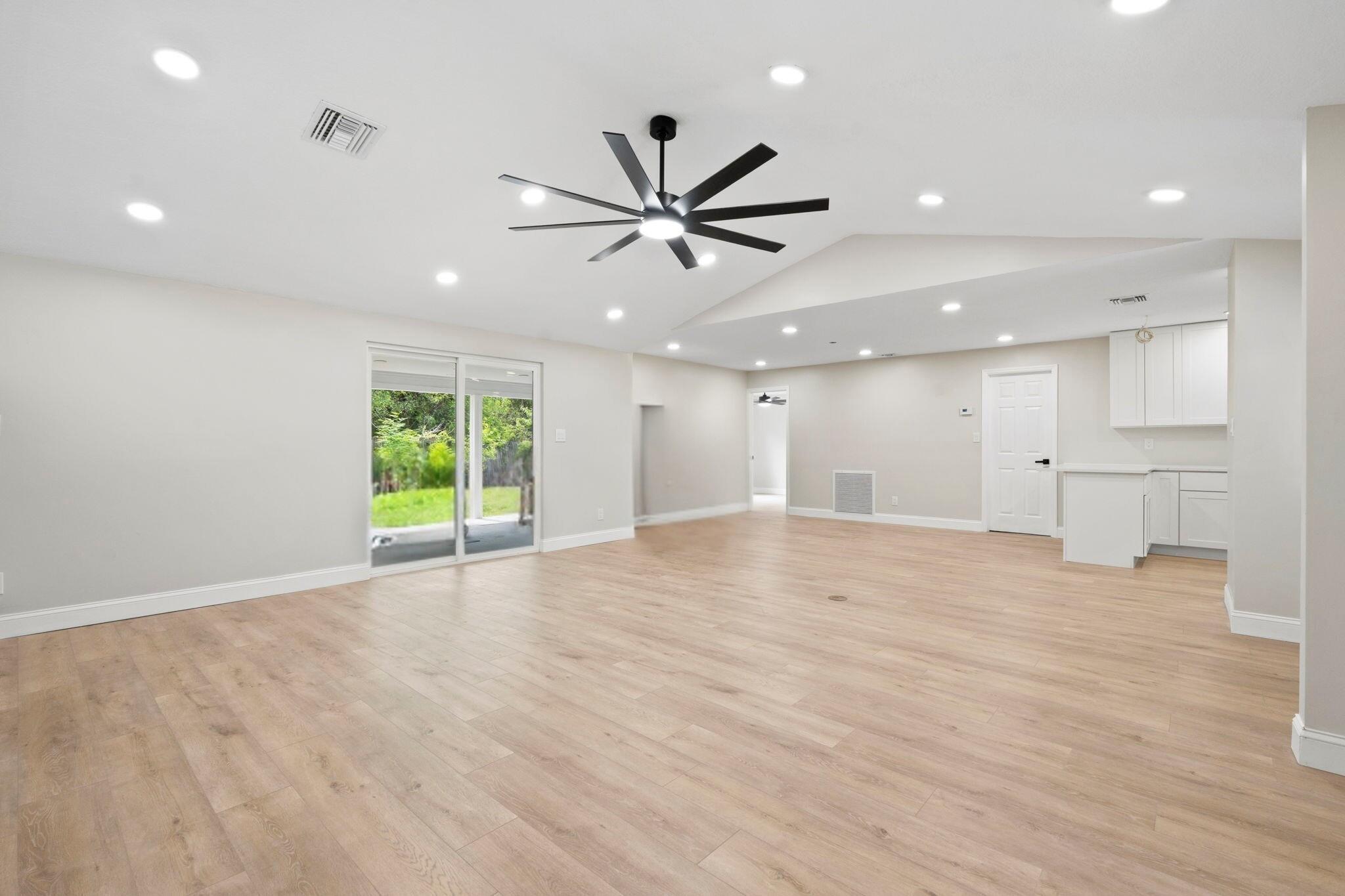 202 Laidback Way Fort Pierce, FL 34945 - Photo 12 of 37 greatroom