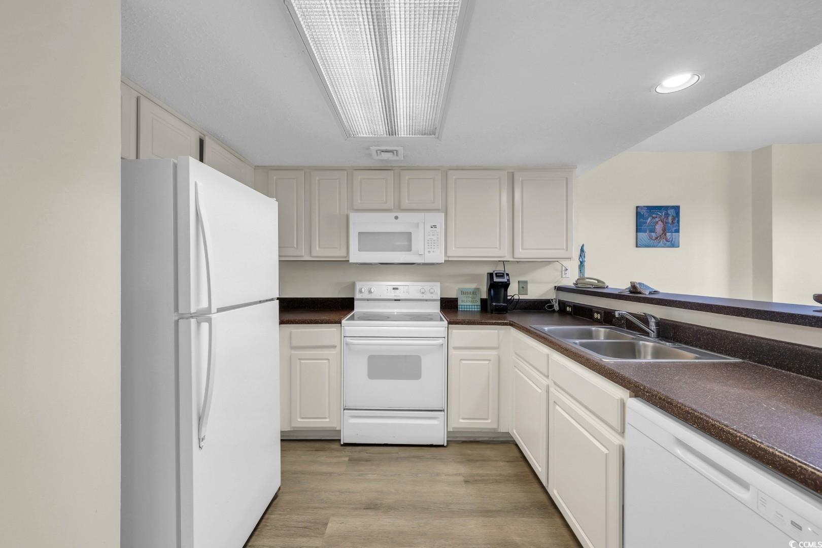 201 74th Avenue North, Unit 703 Myrtle Beach, SC 29572 - Photo 4 of 40