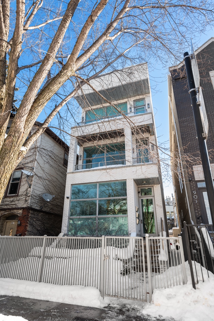 903 North Honore Street, Unit 2 Chicago, IL 60622 - Photo 1 of 19