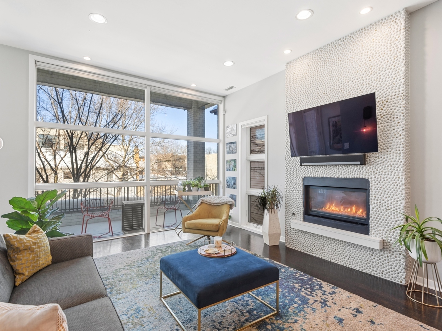 903 North Honore Street, Unit 2 Chicago, IL 60622 - Photo 4 of 19