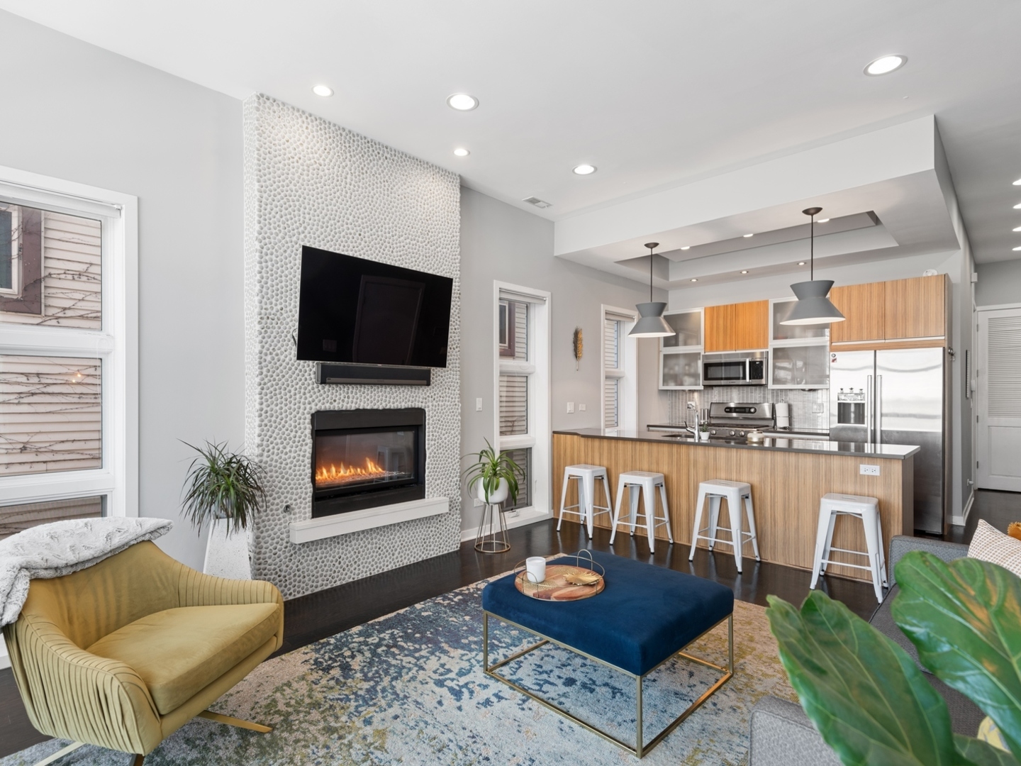 903 North Honore Street, Unit 2 Chicago, IL 60622 - Photo 6 of 19