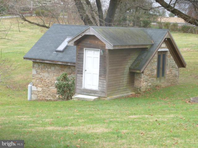16129 York Road Sparks, MD 21152 - Photo 5 of 30 Exterior (General)