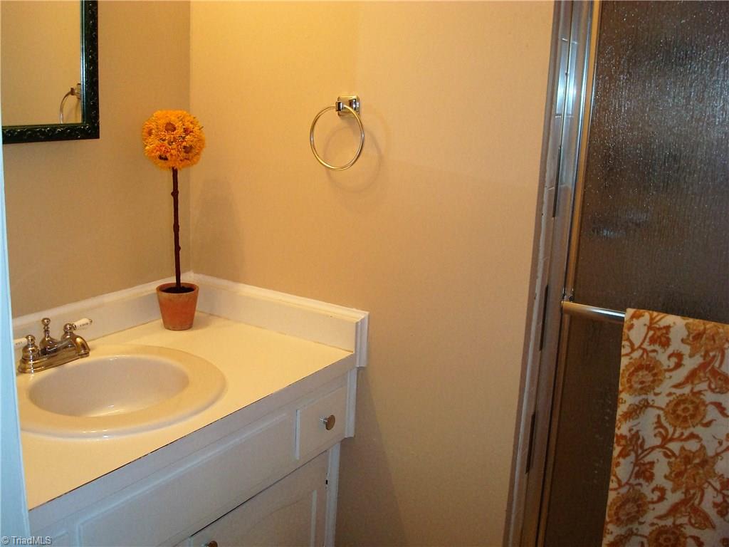 761 Bundaberg Lane Rural Hall, NC 27045 - Photo 12 of 19 Gallery Image 12