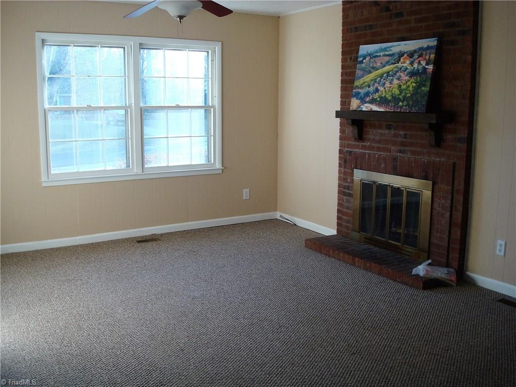 761 Bundaberg Lane Rural Hall, NC 27045 - Photo 4 of 19 Gallery Image 4