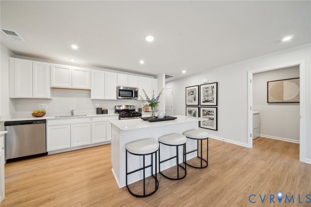 421 Rivanna Hl Road Glen Allen, VA 23060 - Photo 5 of 26