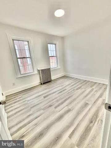 a view of empty room with window