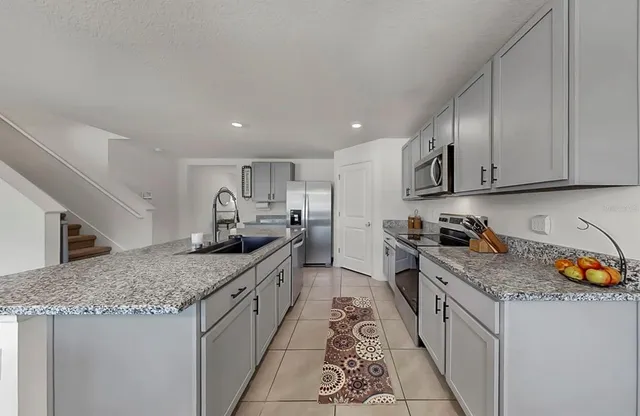 $425,000 | 3293 Silver Date Drive, Wimauma, FL 33598