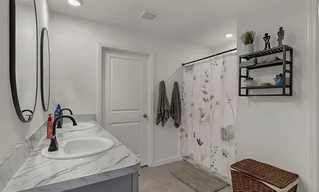 $425,000 | 3293 Silver Date Drive, Wimauma, FL 33598