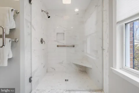 $1,050,000 | 1868 Lynnfield Drive, Annapolis, MD 21401