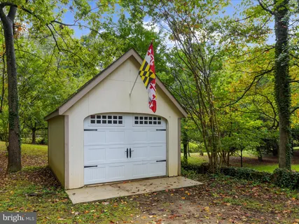 $1,050,000 | 1868 Lynnfield Drive, Annapolis, MD 21401