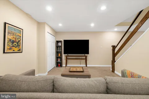 $1,050,000 | 1868 Lynnfield Drive, Annapolis, MD 21401