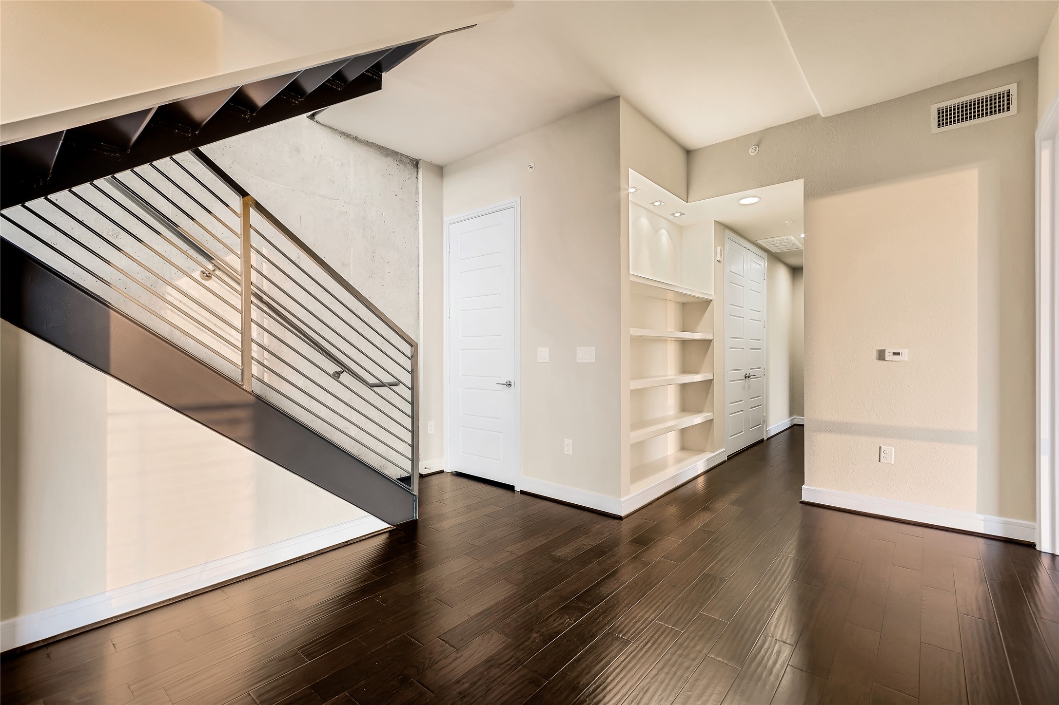 214 Barton Springs Road, Unit 1921 Austin, TX 78704 - Photo 9 of 22 Gallery Image 9