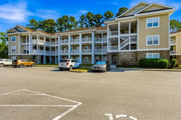 $184,900 | 109 South Shore Boulevard, Unit 301, Longs, SC 29568
