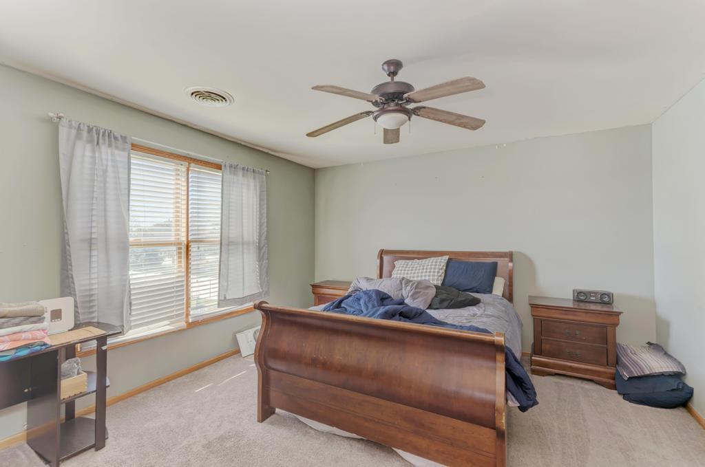 1648 Periwinkle Drive Morris, IL 60450 - Photo 27 of 40 a bed room with a bed and a window