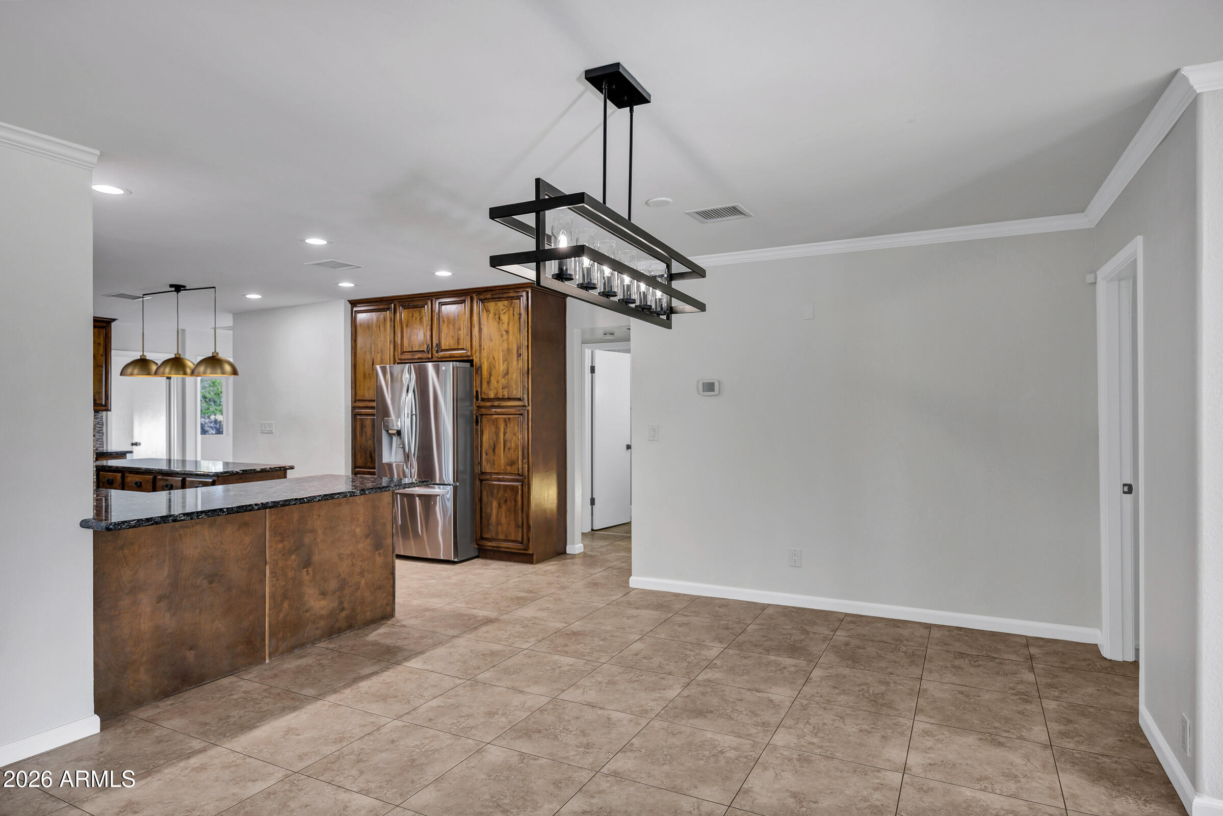 11202 North 42nd Place Phoenix, AZ 85028 - Photo 12 of 55 11202 North 42nd Pl-16