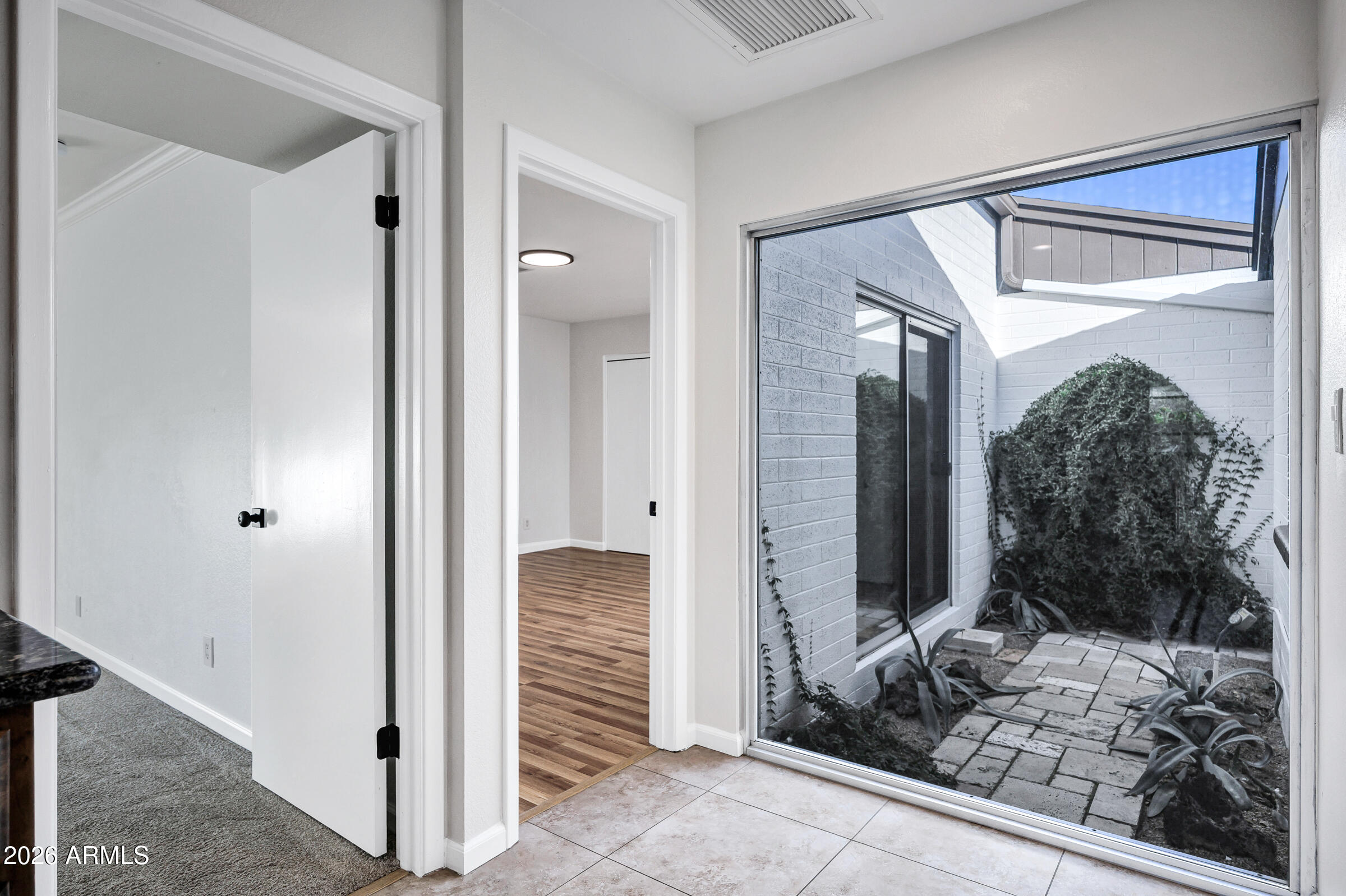11202 North 42nd Place Phoenix, AZ 85028 - Photo 21 of 55 a view of a bathroom